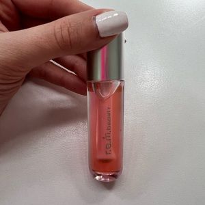 REM beauty lip gloss/oil